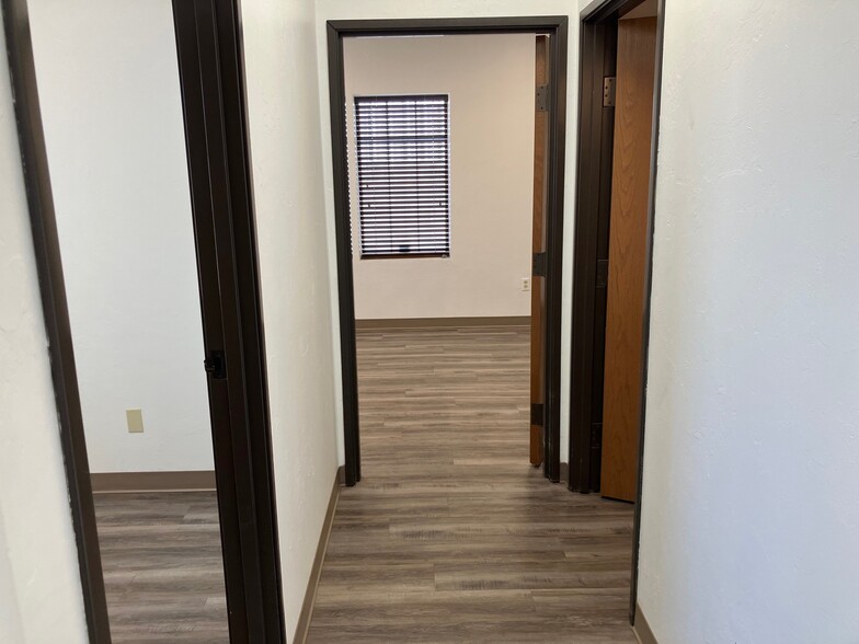 8106 Glade Ave, Oklahoma City, OK à louer - Photo intérieure – Image 3 sur 5