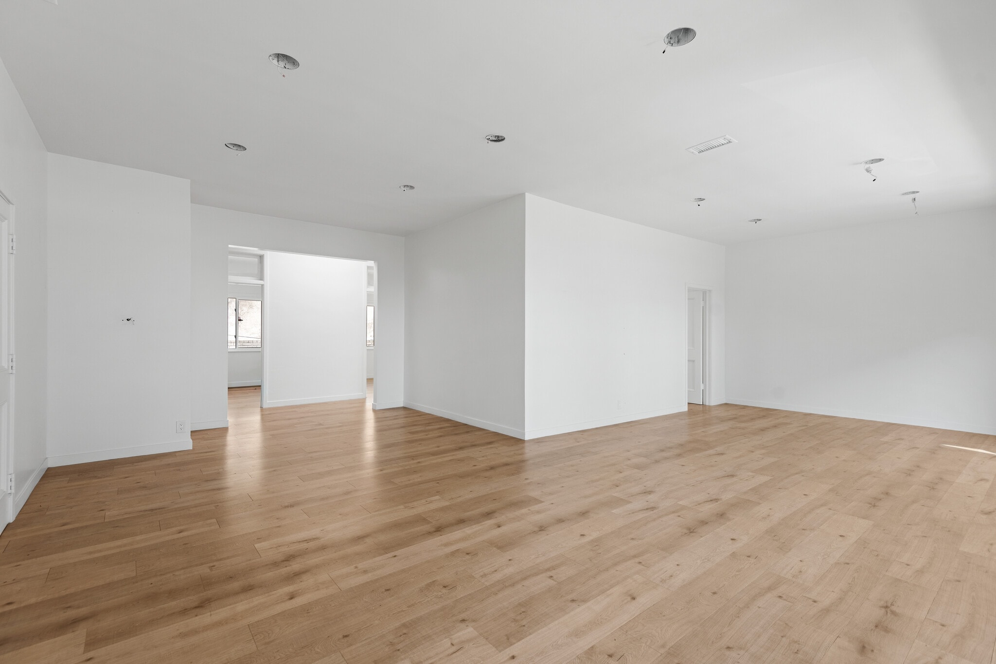 8519-8527 W Sunset Blvd, West Hollywood, CA à louer Photo intérieure– Image 1 sur 4