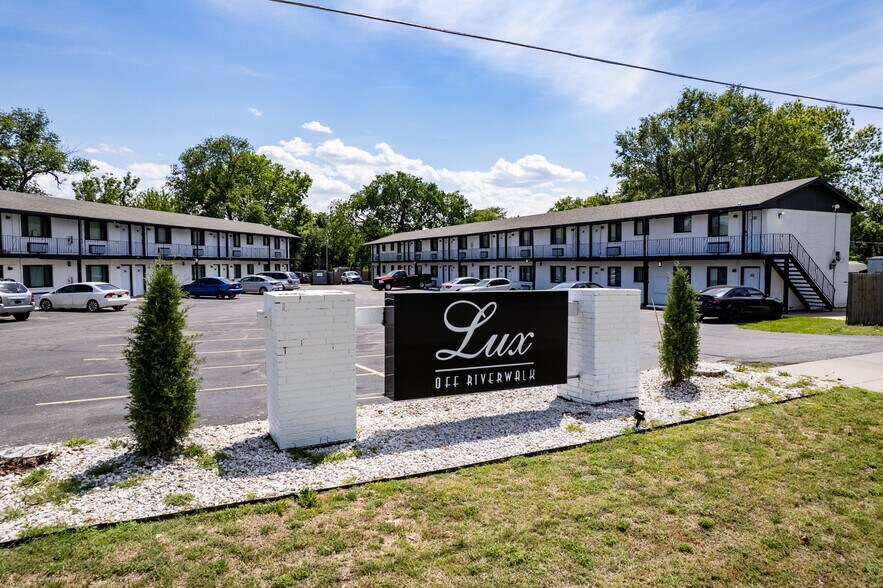 425 W Taft St, Wichita, KS à vendre - Photo de l’immeuble – Image 2 sur 58