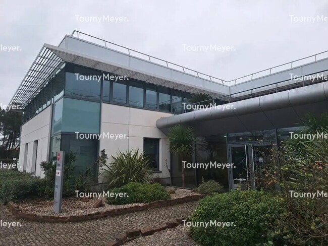 Plus de détails pour Bureau à louer