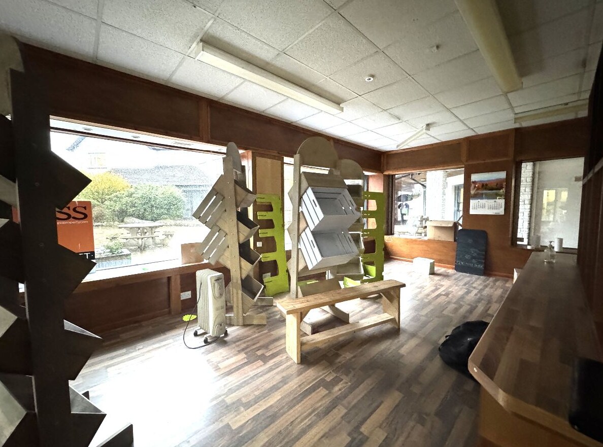 46-52 Red Lion Yard, Okehampton à louer Photo intérieure– Image 1 sur 1