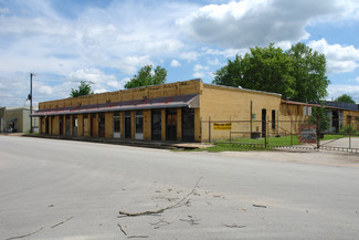 Plus de détails pour 109 NW 2nd St, Smithville, TX - Industriel/Logistique à louer