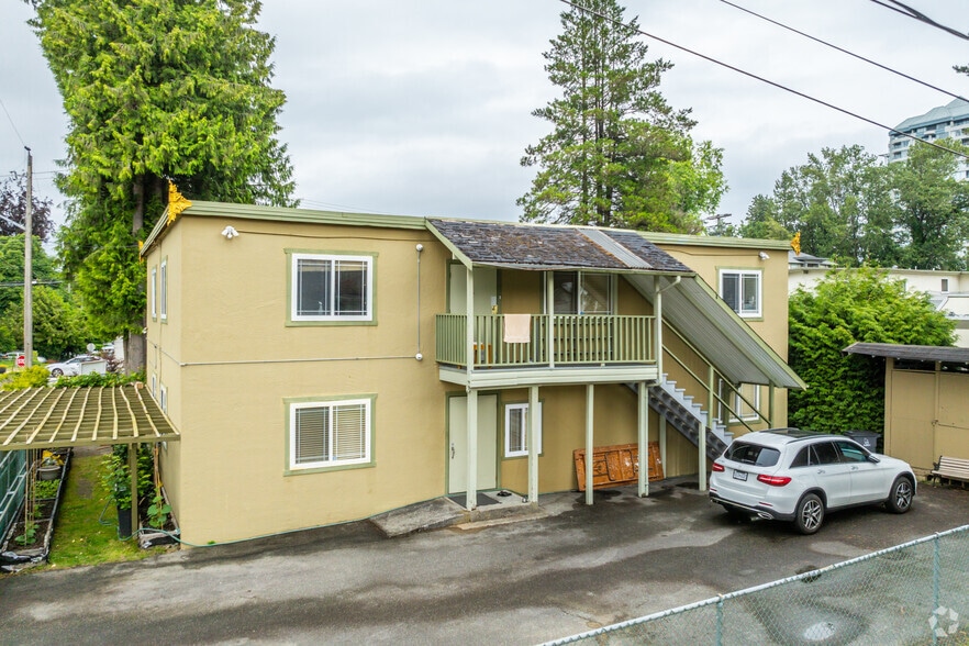 13260 108 Av, Surrey, BC à vendre - Photo principale – Image 1 sur 2