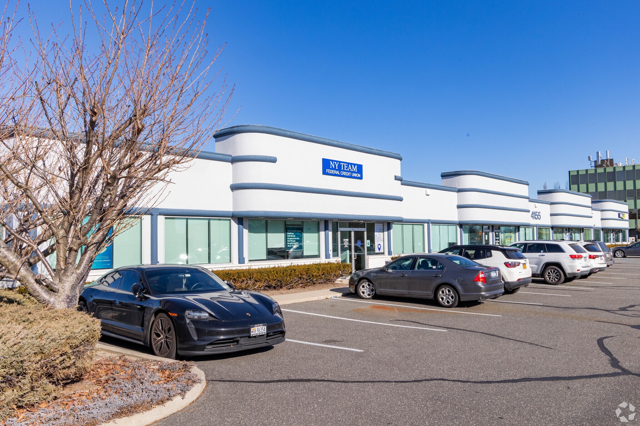 4155 Veterans Memorial Hwy, Ronkonkoma, NY à louer Photo principale– Image 1 sur 9