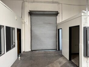 2700-2730 N Temple Ave, Long Beach, CA à louer Photo intérieure– Image 2 sur 12