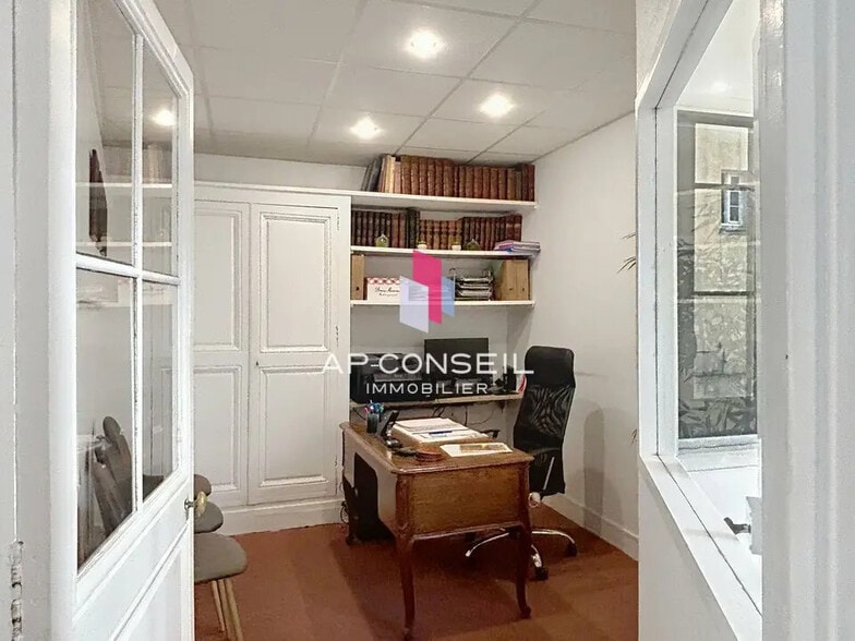 Bureau dans Versailles à vendre - Photo intérieure – Image 3 sur 13