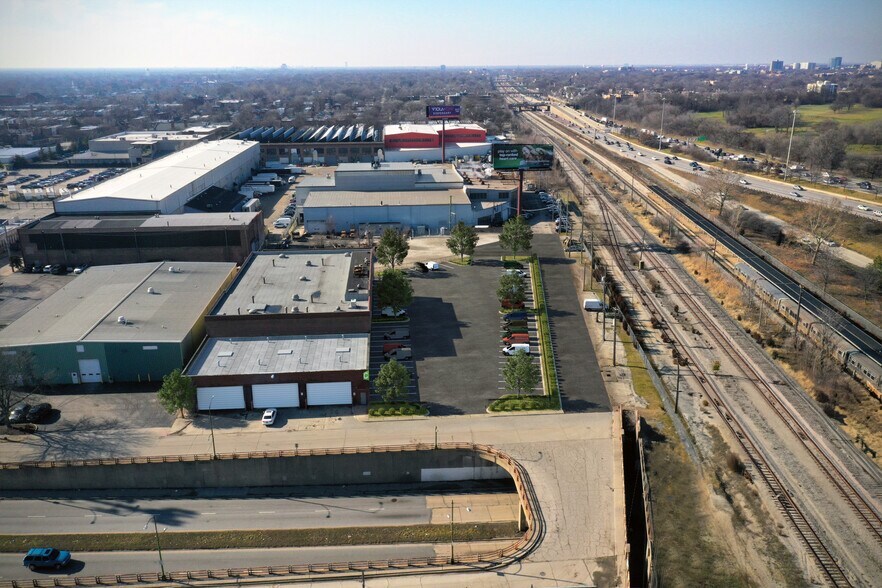 832 S Central Ave, Chicago, IL à vendre - Photo de l’immeuble – Image 2 sur 2