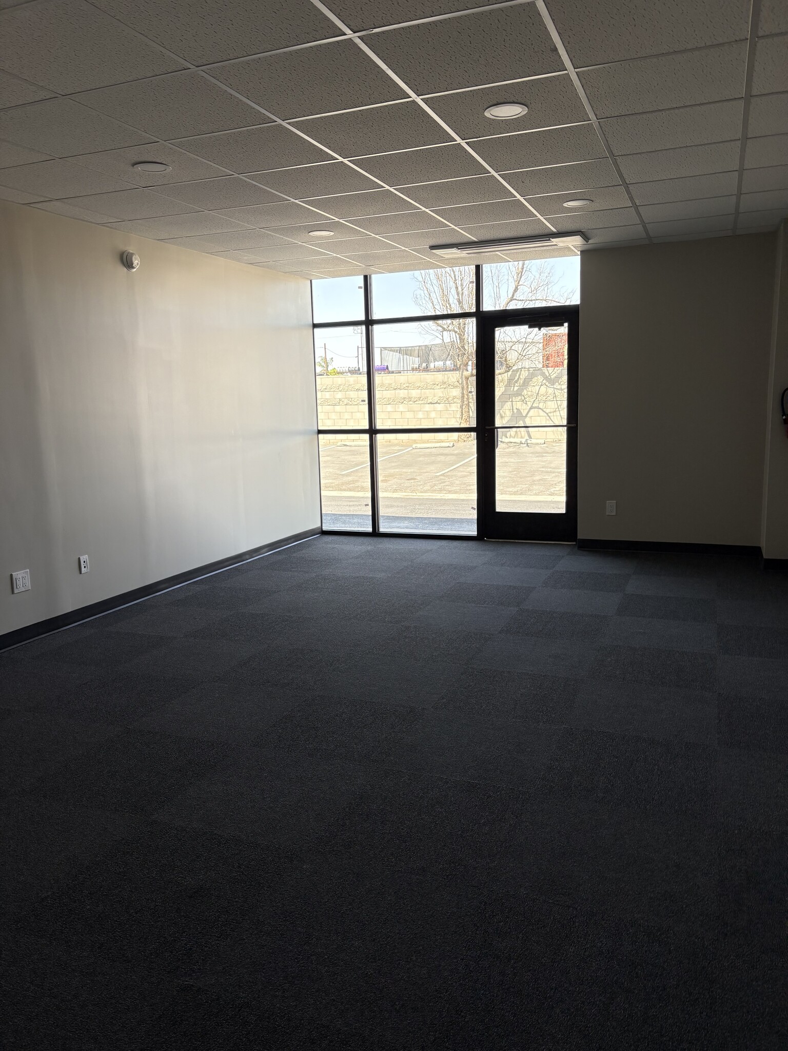 4801 District Blvd, Bakersfield, CA à louer Autre– Image 1 sur 2