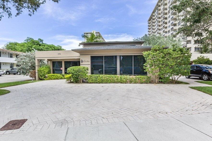 316 Sunset Dr, Fort Lauderdale, FL à louer - Photo de l’immeuble – Image 3 sur 5