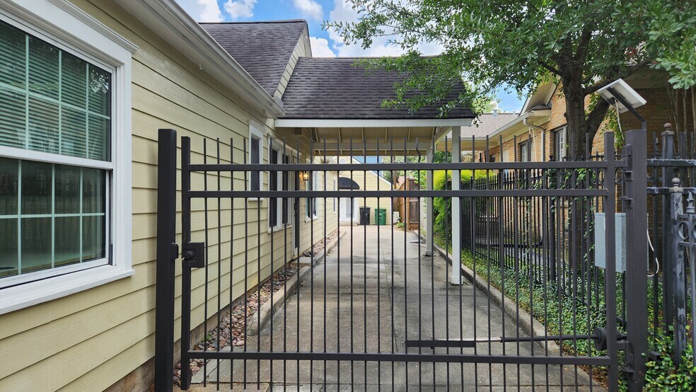 826 Heights Blvd, Houston, TX à vendre - Photo de l’immeuble – Image 2 sur 51