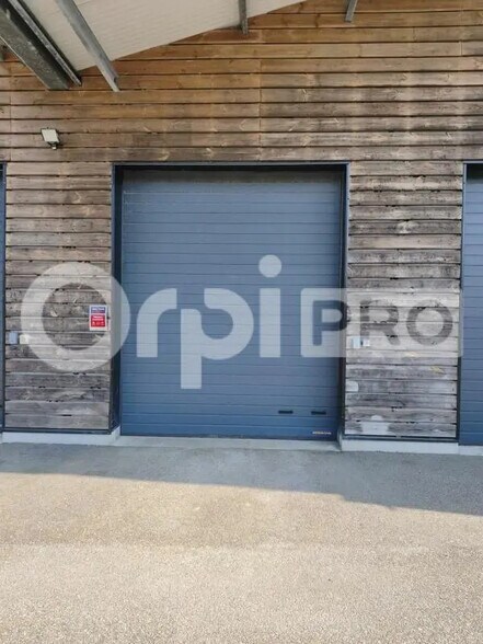 Industriel/Logistique dans La Teste-de-Buch à louer - Photo de l’immeuble – Image 1 sur 5