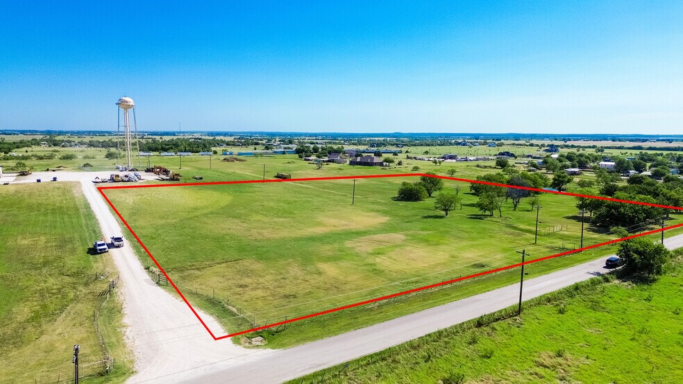 3400 Lois E Rd, Sanger, TX à vendre - Photo de l’immeuble – Image 3 sur 13