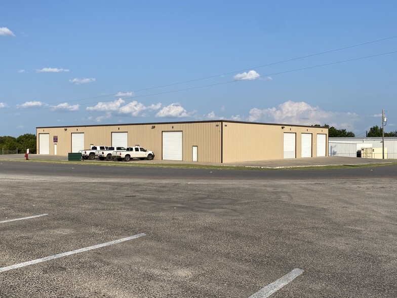 3381 Acton School Rd, Granbury, TX à louer - Photo de l’immeuble – Image 1 sur 10