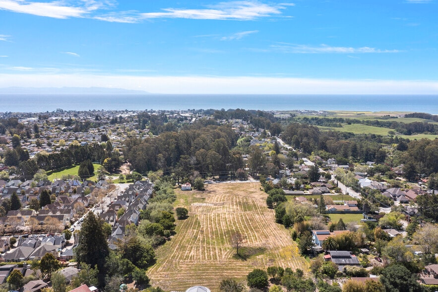 430 Meder st, Santa Cruz, CA à vendre - Photo principale – Image 1 sur 15