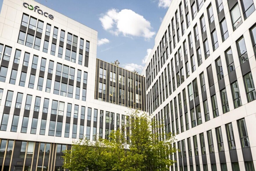 1 Place Costes Et Bellonte, Bois-Colombes à louer - Photo de l’immeuble – Image 1 sur 29