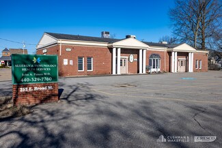 Plus de détails pour 252 E Broad St, Elyria, OH - Bureau à vendre