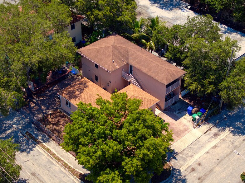 5500 NE Miami Ct, Miami, FL à vendre - Photo de l’immeuble – Image 2 sur 5