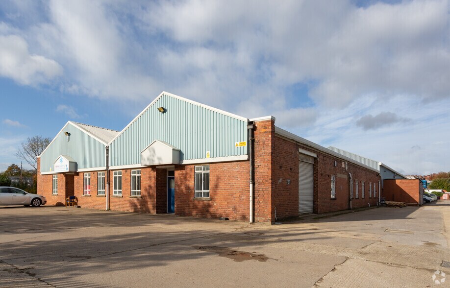 B1-B10 Parkside Ln, Leeds à louer - Photo de l’immeuble – Image 2 sur 12