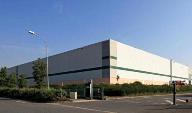 Plus de détails pour Bureau, Industriel/Logistique à louer