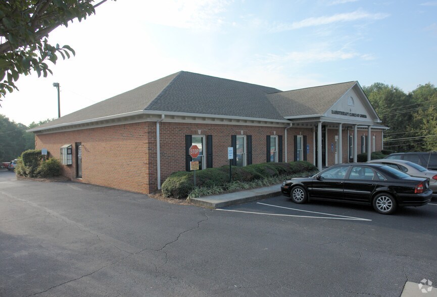2339 Lawrenceville Hwy, Decatur, GA à louer - Photo de l’immeuble – Image 2 sur 4