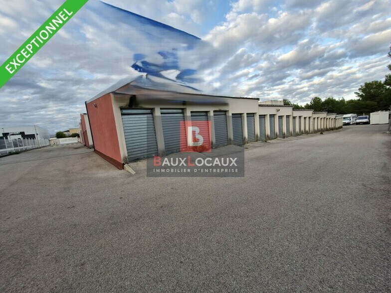 Local d’activités dans Fos-sur-Mer à louer - Photo de l’immeuble – Image 2 sur 11