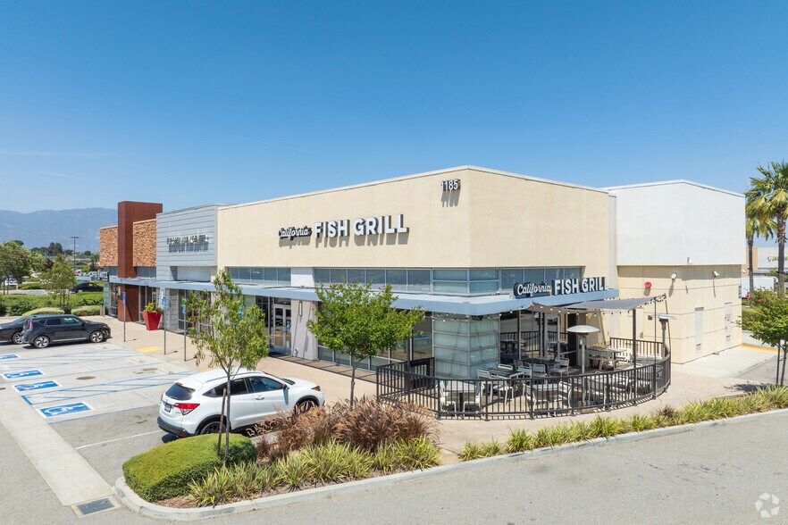 1185 Renaissance Pky, Rialto, CA à louer - Photo principale – Image 1 sur 6
