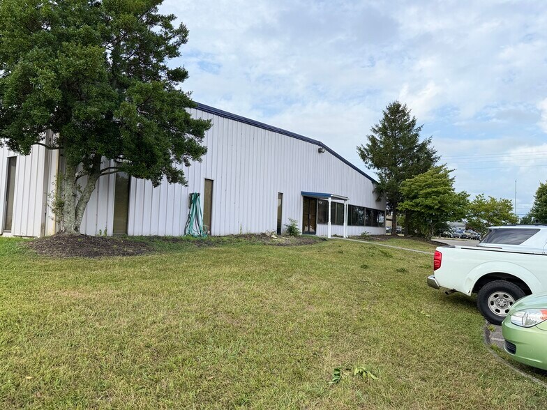 10624 Dutchtown Rd, Knoxville, TN à louer - Photo de l’immeuble – Image 2 sur 5