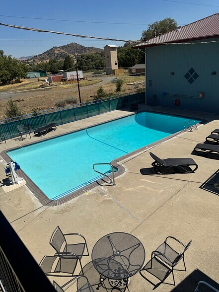 136 Montague Rd, Yreka, CA à vendre - Autre – Image 3 sur 7