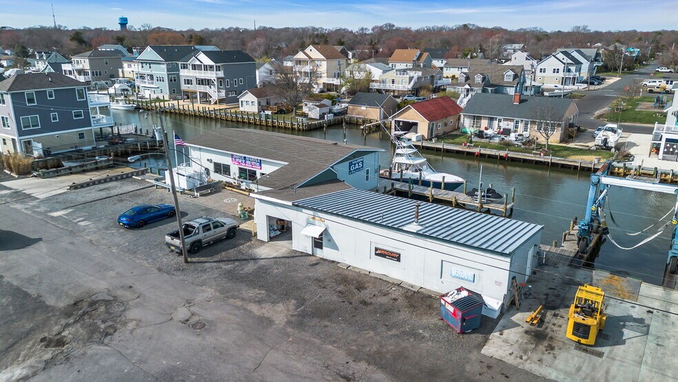101 Baltic Ave, Waretown, NJ à vendre - Photo de l’immeuble – Image 2 sur 28