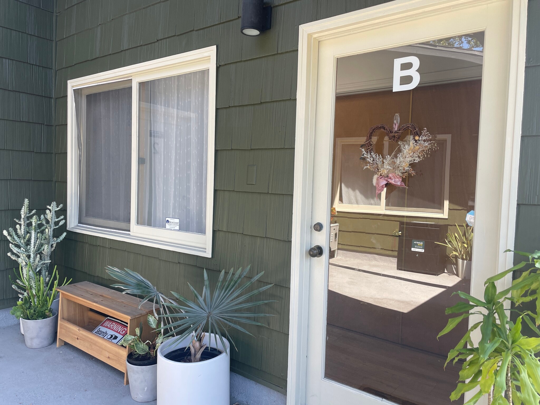 2488 Newport Blvd, Costa Mesa, CA à louer Photo de l’immeuble– Image 1 sur 6