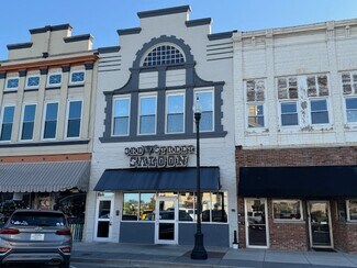 Plus de détails pour 118 S 3rd St, Boonville, IN - Local commercial à vendre