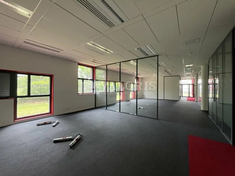Bureau dans Dardilly à vendre - Photo de l’immeuble – Image 2 sur 12