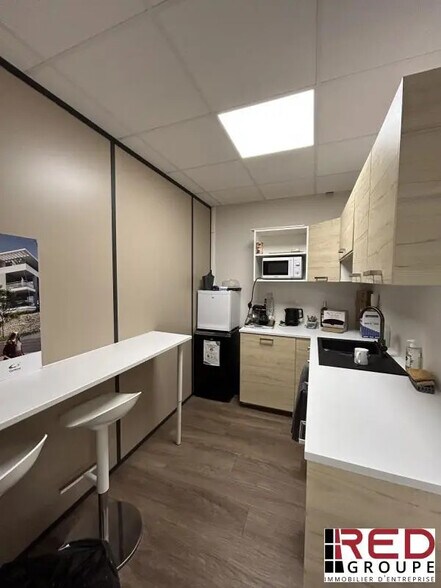 Bureau dans Aix-en-Provence à louer - Photo de l’immeuble – Image 3 sur 9