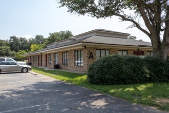 6706 N 9th Ave, Pensacola, FL à louer Photo intérieure– Image 1 sur 7