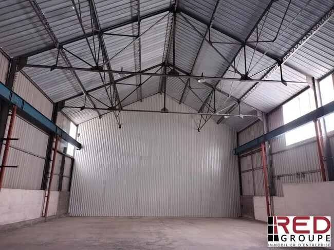 Plus de détails pour Manosque, Manosque - Industriel/Logistique à louer