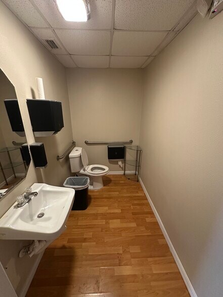 16210-16214 Aviation Loop Dr, Brooksville, FL à louer - Photo de l’immeuble – Image 3 sur 9