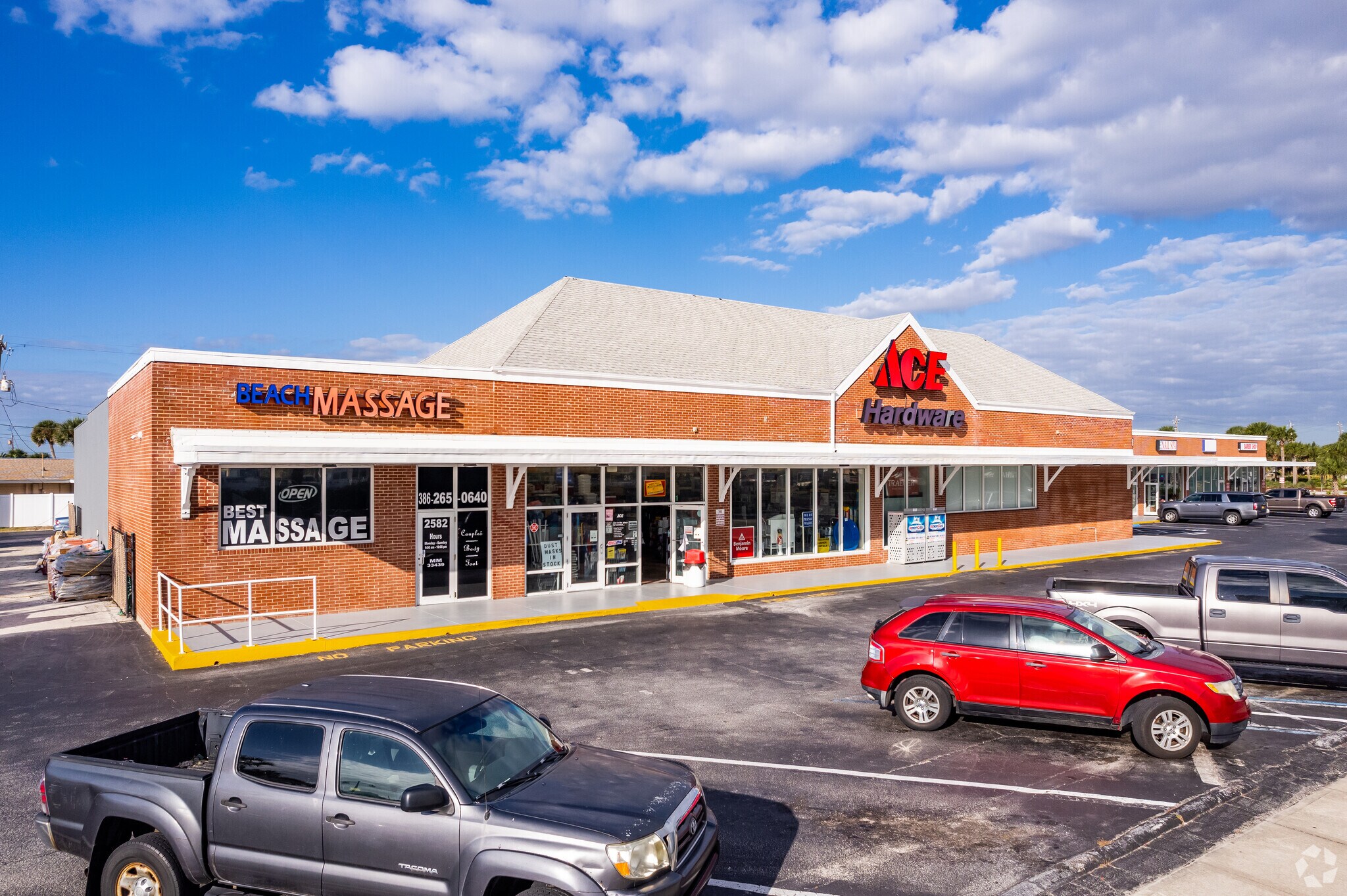 2560-2582 S Atlantic Ave, Daytona Beach, FL à louer Photo de l’immeuble– Image 1 sur 3