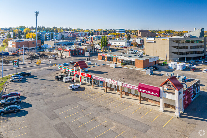 17 St St Anne, St. Albert, AB à louer - Photo de l’immeuble – Image 1 sur 3