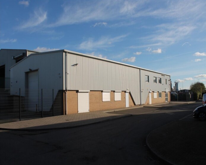4A-4B Clough Rd, Hull à louer - Photo de l’immeuble – Image 1 sur 1