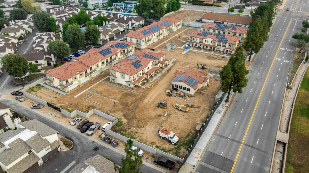 3164 N Sterling Ave, San Bernardino, CA à vendre - Aérien – Image 2 sur 26