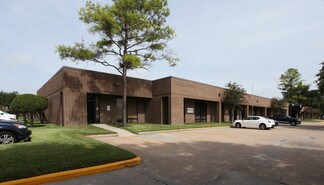 Plus de détails pour 10645 Richmond Ave, Houston, TX - Local d'activités à louer