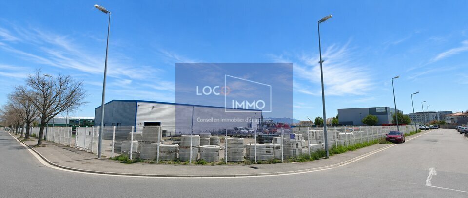 Local d’activités dans Perpignan à louer - Photo de l’immeuble – Image 2 sur 4