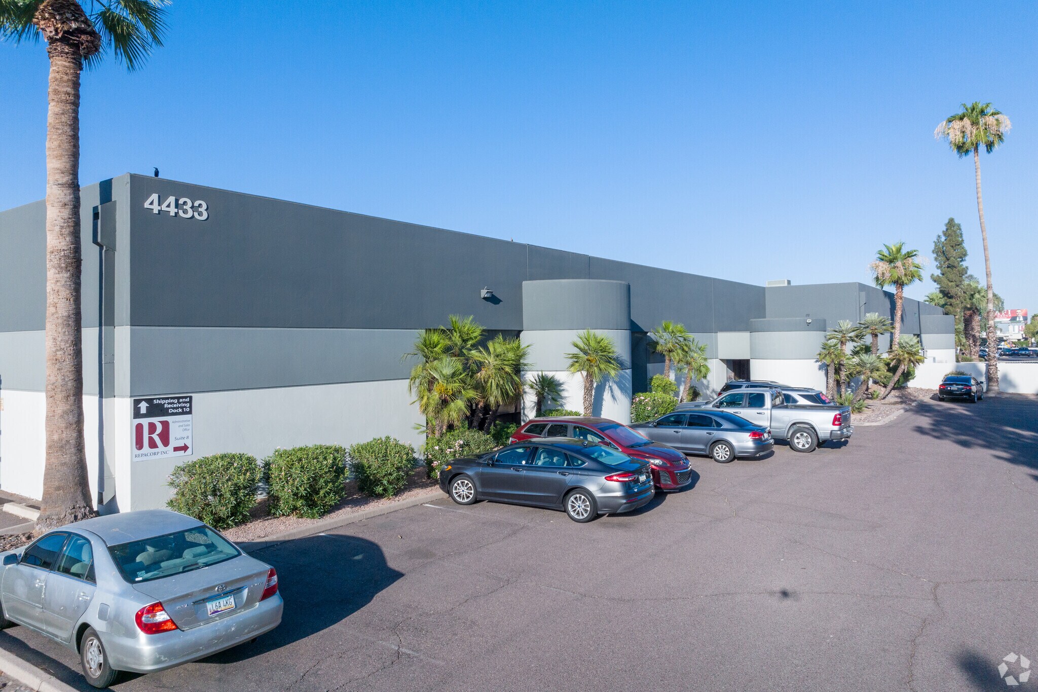 4433 W Van Buren St, Phoenix, AZ à louer Photo principale– Image 1 sur 7