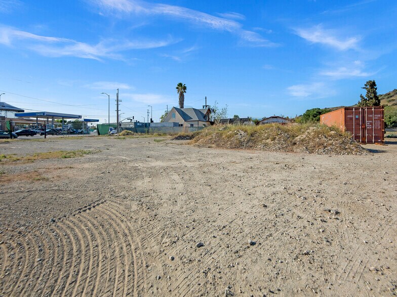 Sun Valley Development Opportunity portefeuille de 2 biens à vendre sur LoopNet.fr - Photo de l’immeuble – Image 3 sur 14