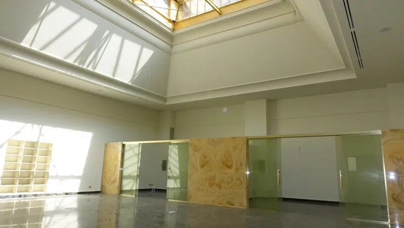 Local commercial dans Cannes à louer - Photo de l’immeuble – Image 3 sur 9