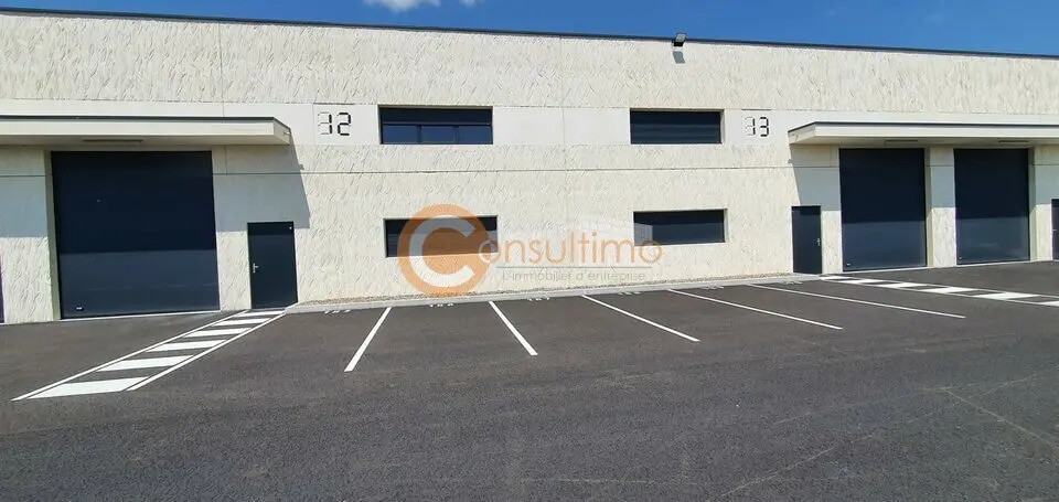 Local d'activités dans Izon à vendre - Photo de l’immeuble – Image 1 sur 5