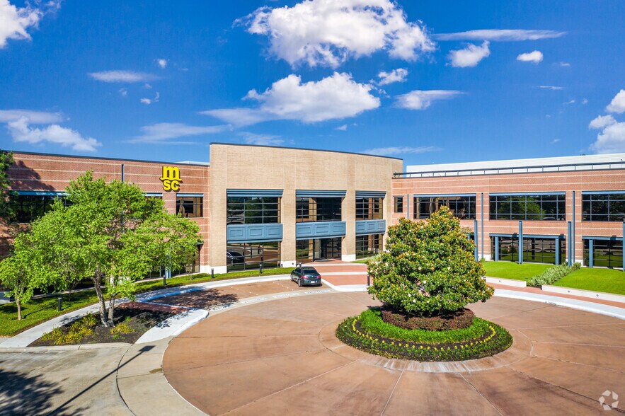 4700 W Sam Houston Pky N, Houston, TX à louer - Photo principale – Image 1 sur 16