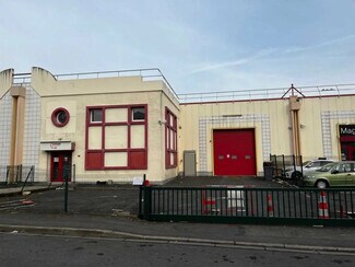 Plus de détails pour Bureau, Local d'activités à louer