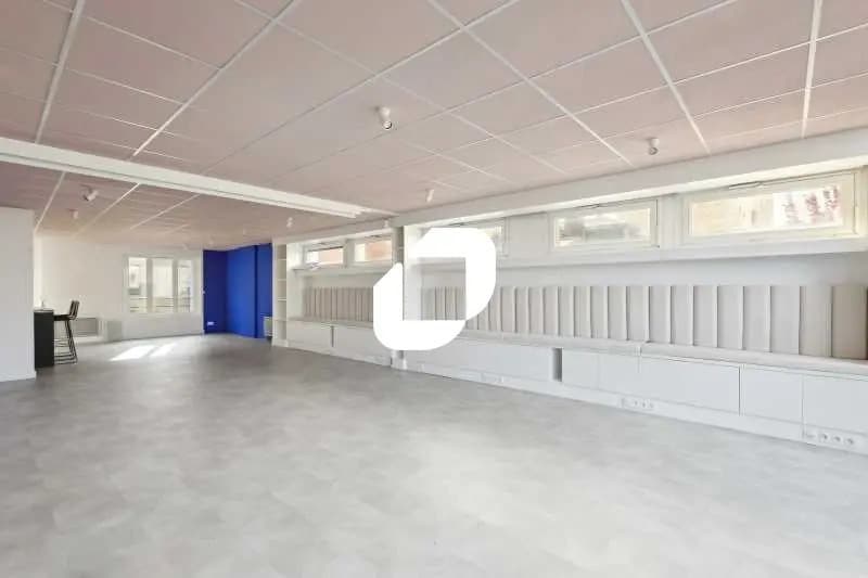 1 Bis Rue Jean Le Galleu, Ivry-sur-Seine à louer - Photo de l’immeuble – Image 3 sur 9