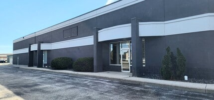 301 Croft Dr, Windsor, ON à louer Photo de l’immeuble– Image 2 sur 16